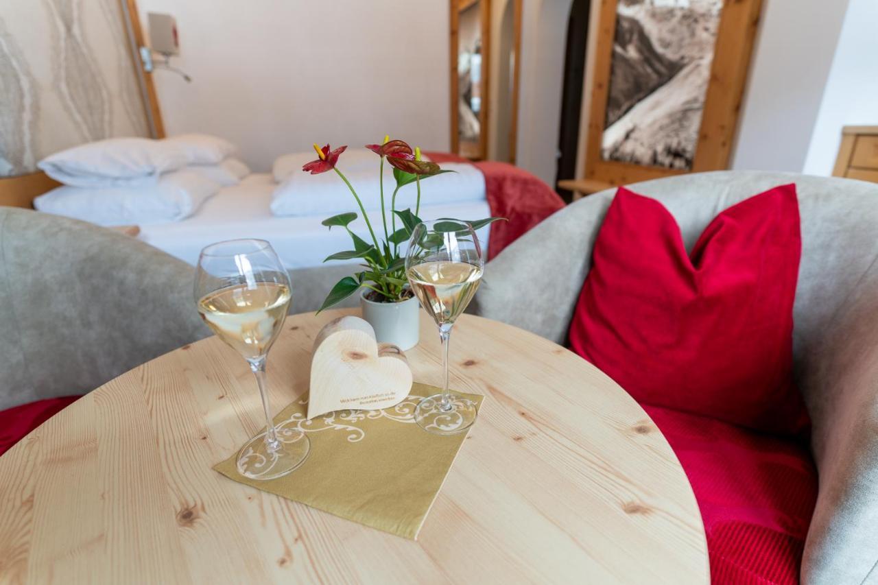 Hotel Neuhintertux Ngoại thất bức ảnh