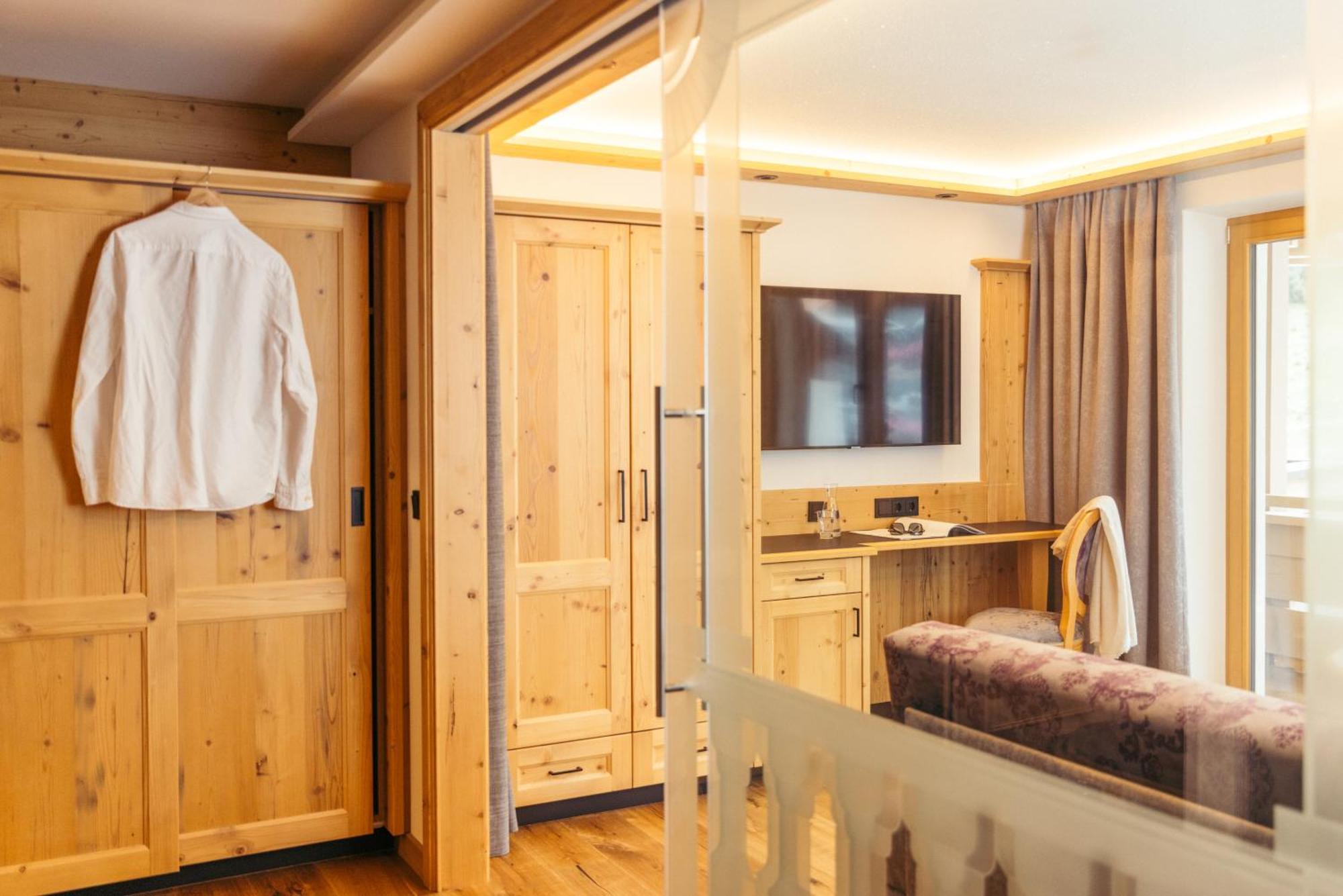 Hotel Neuhintertux Ngoại thất bức ảnh