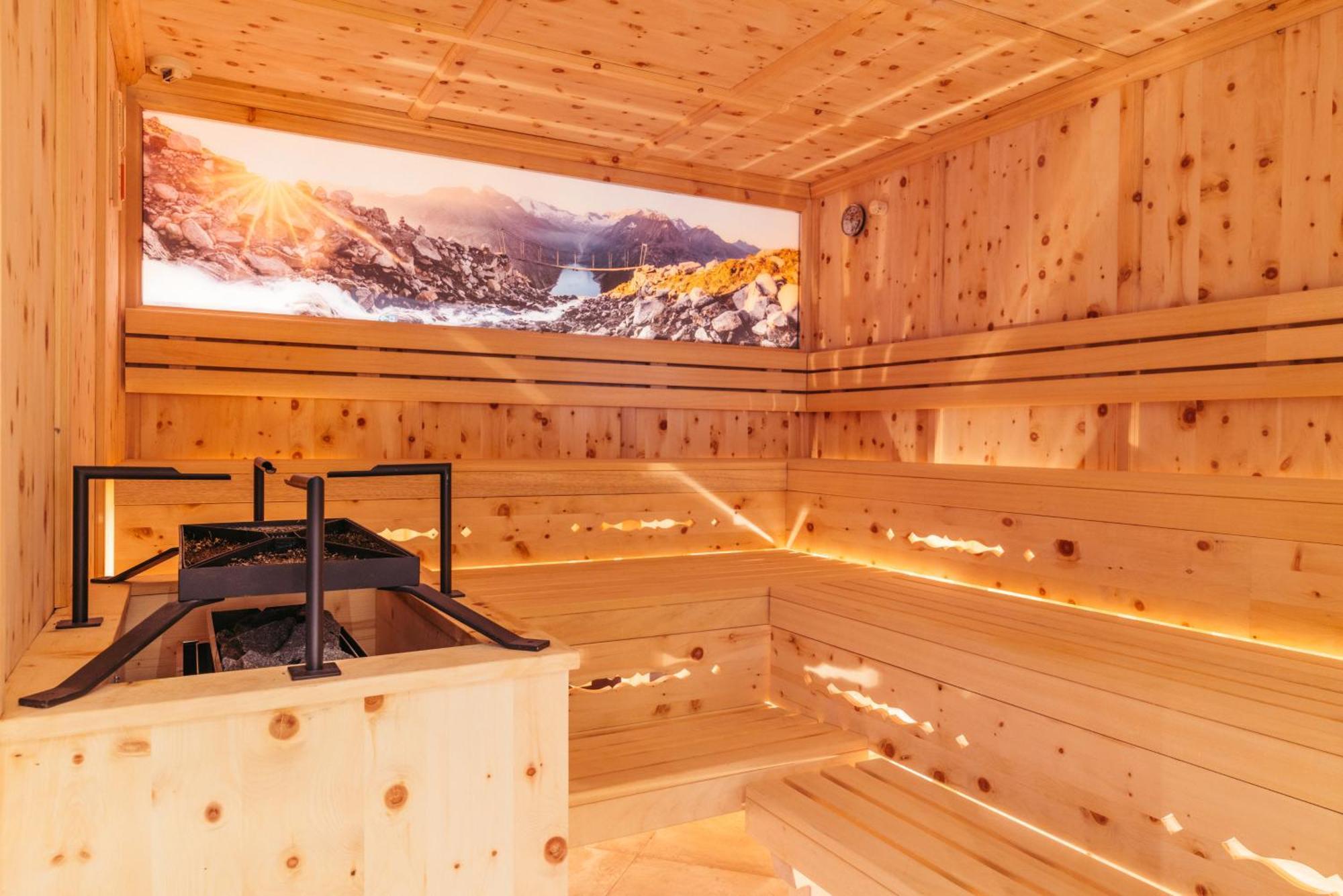 Hotel Neuhintertux Ngoại thất bức ảnh