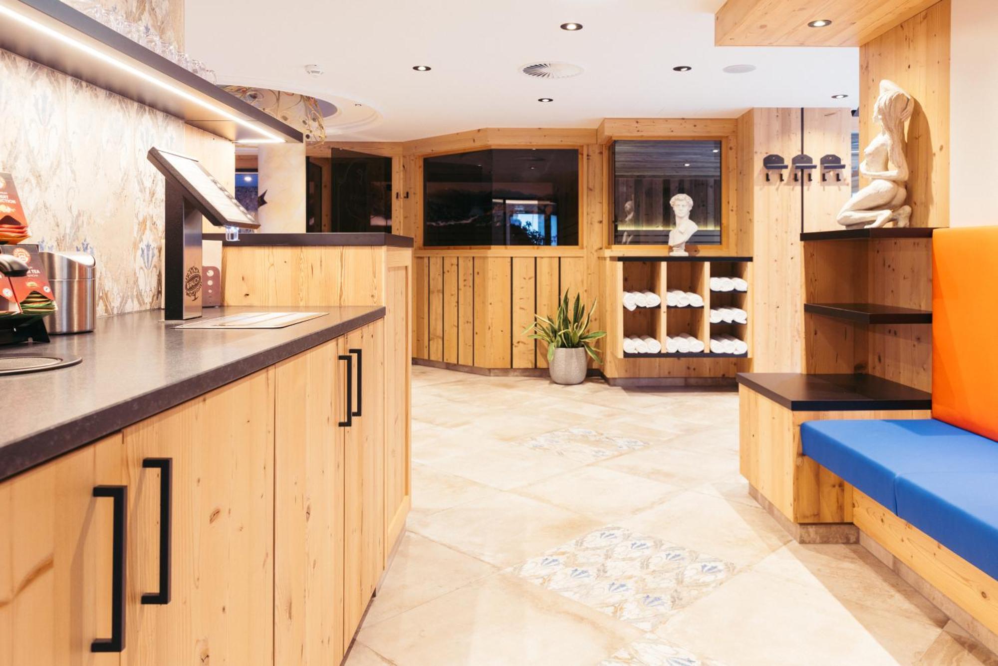 Hotel Neuhintertux Ngoại thất bức ảnh