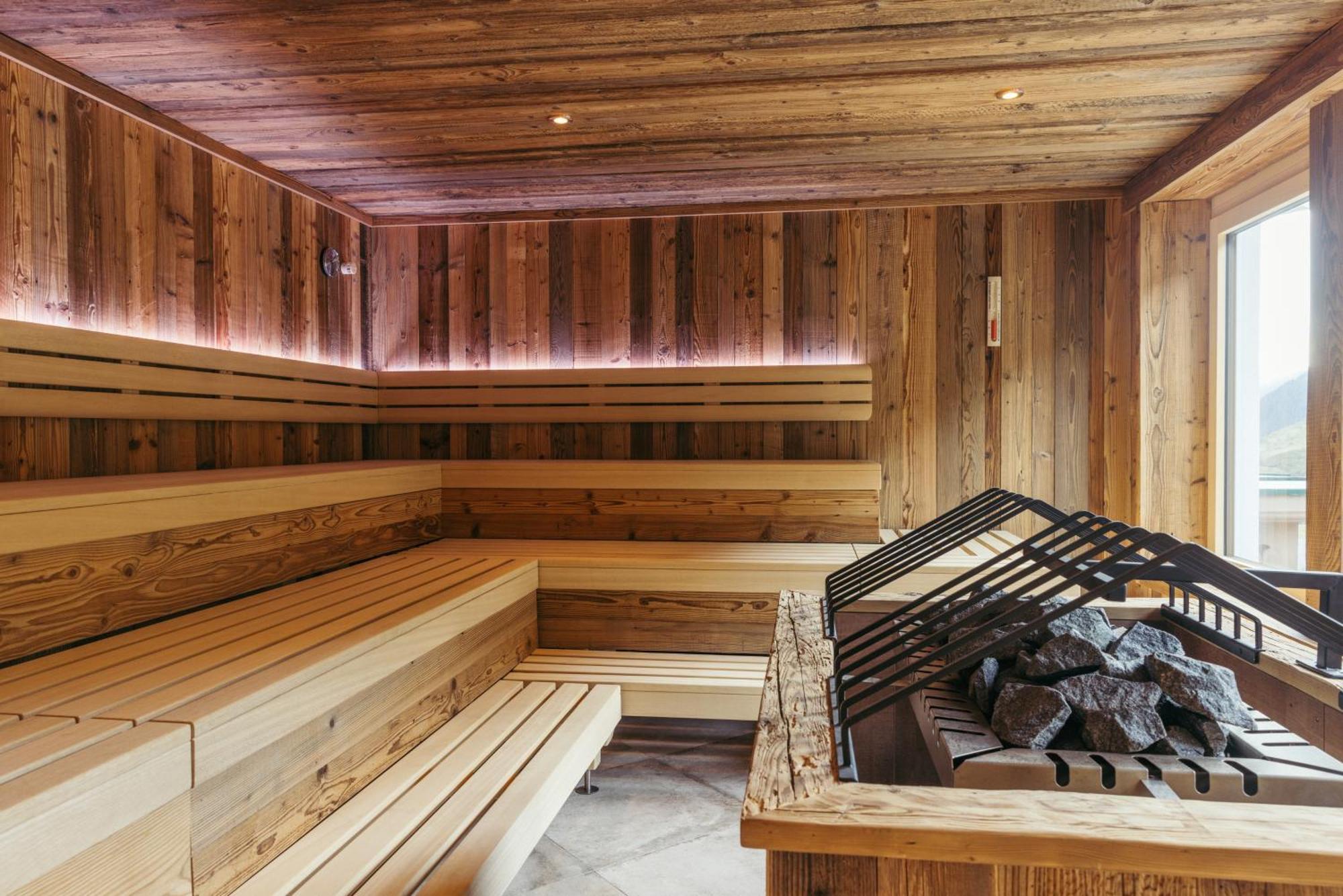 Hotel Neuhintertux Ngoại thất bức ảnh