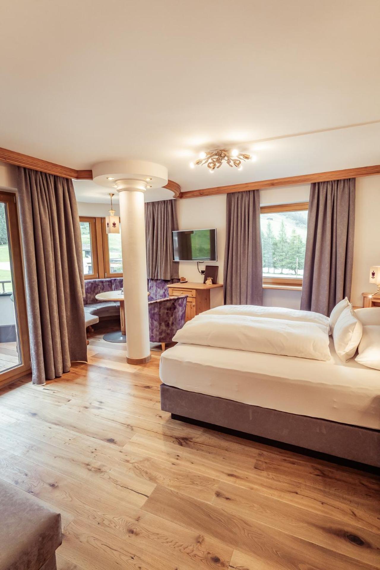 Hotel Neuhintertux Ngoại thất bức ảnh