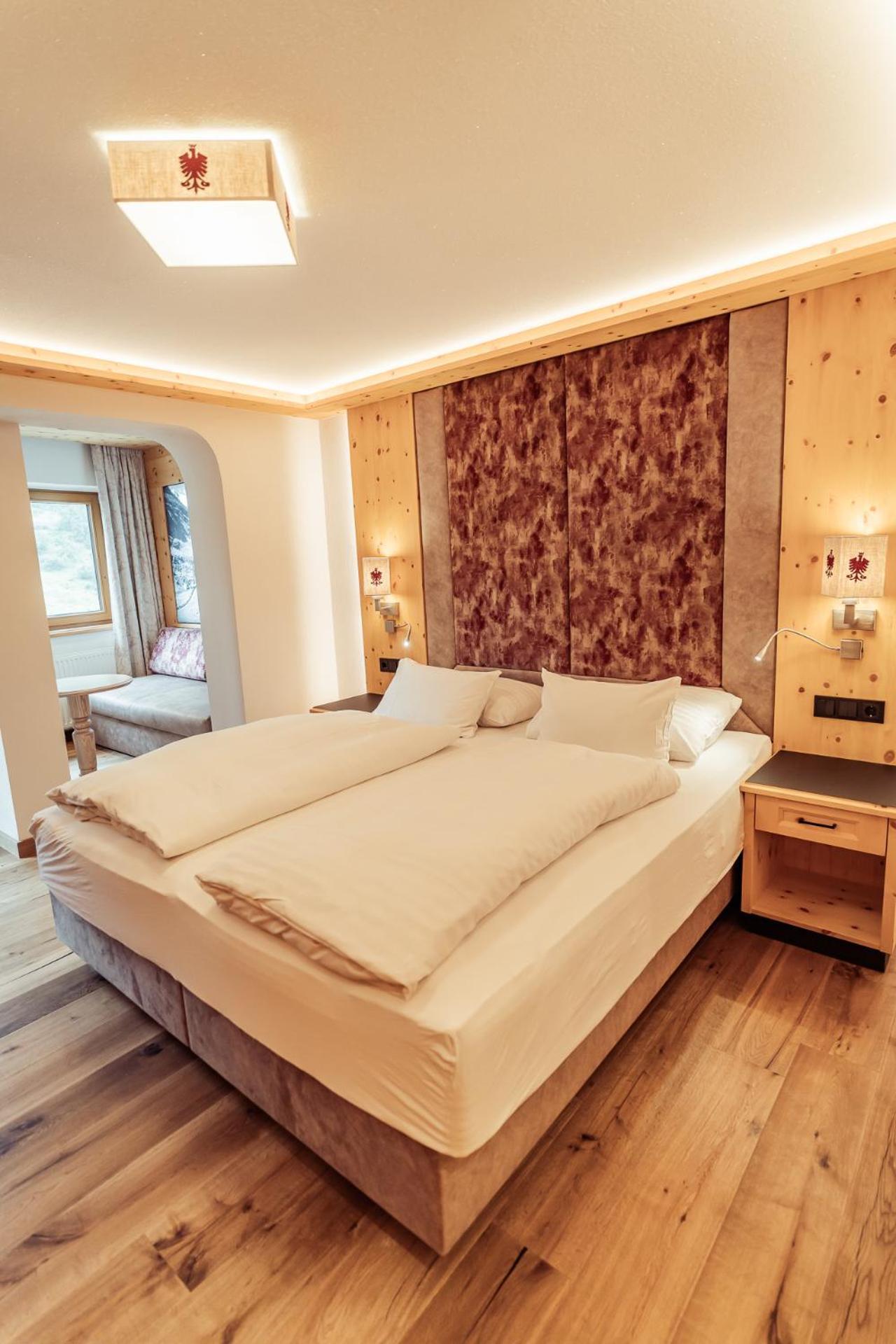 Hotel Neuhintertux Ngoại thất bức ảnh